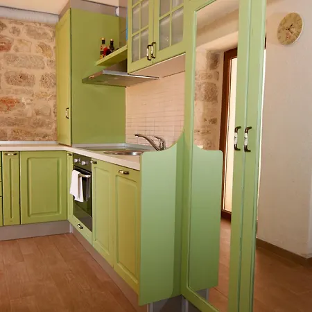 Hébergement de vacances Seaside House For Families With Children Krapanj, - 24166 *