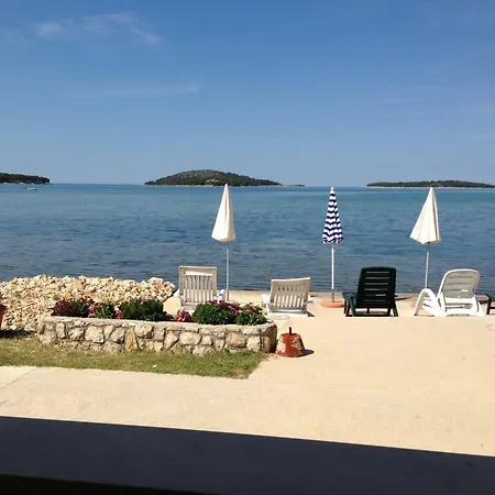 Seaside House For Families With Children Krapanj, - 24166 بيت للعطل *